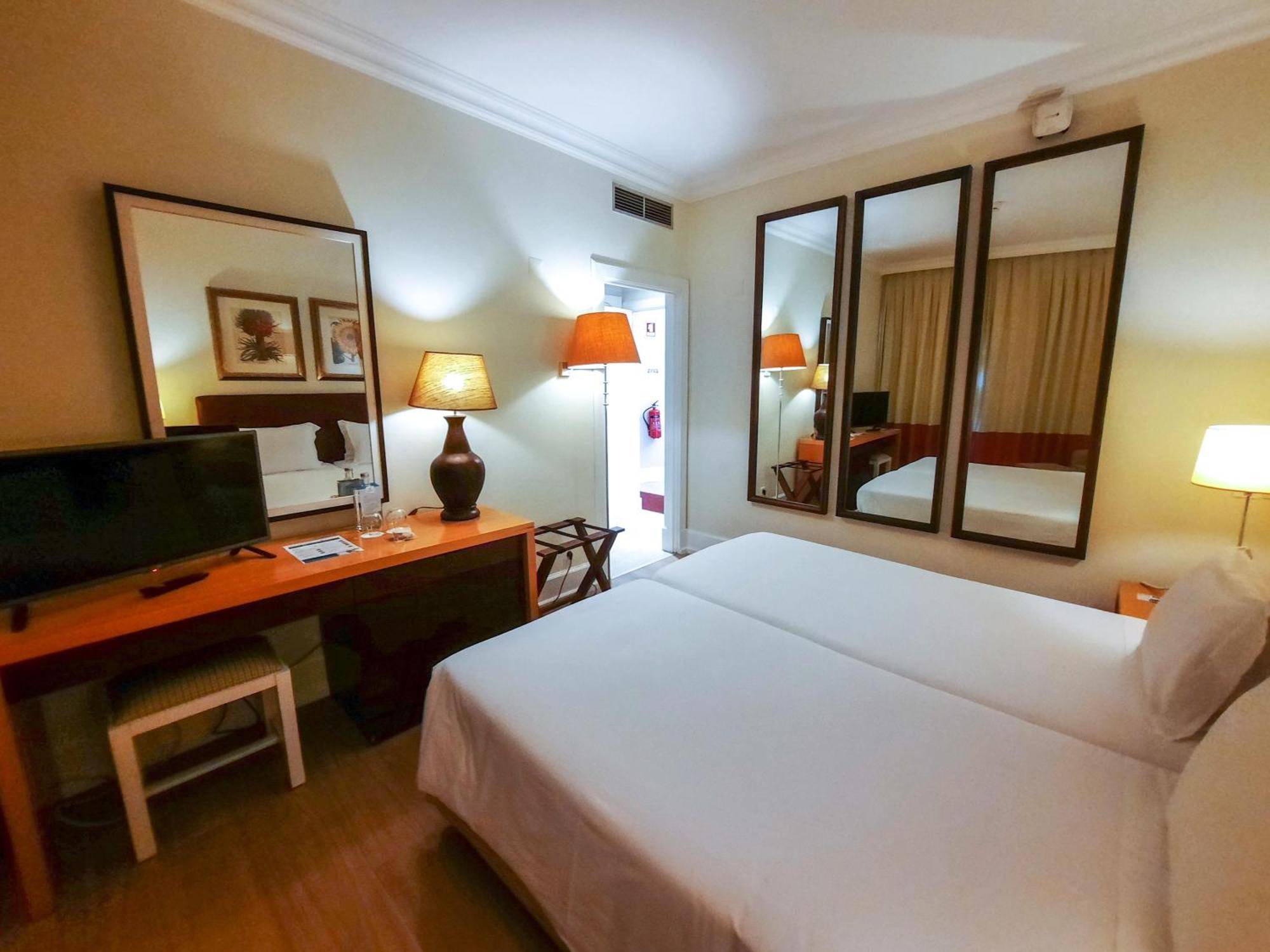 Azoris Faial Garden - Resort Hotel Horta  Habitación foto